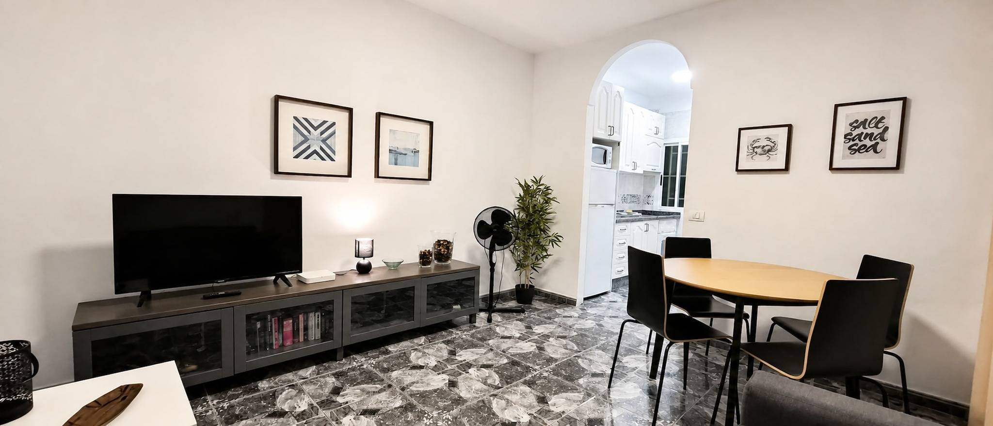 Apartamento entero, Apartamento en 1a línea de mar en Playa San Juan in Playa de San Juan (Guía de Isora), Guía de Isora