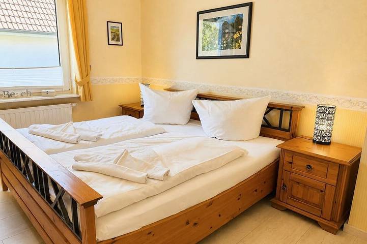 Ferienhaus für 4 Personen, mit Terrasse und Sauna sowie Garten in Sassnitz - 2