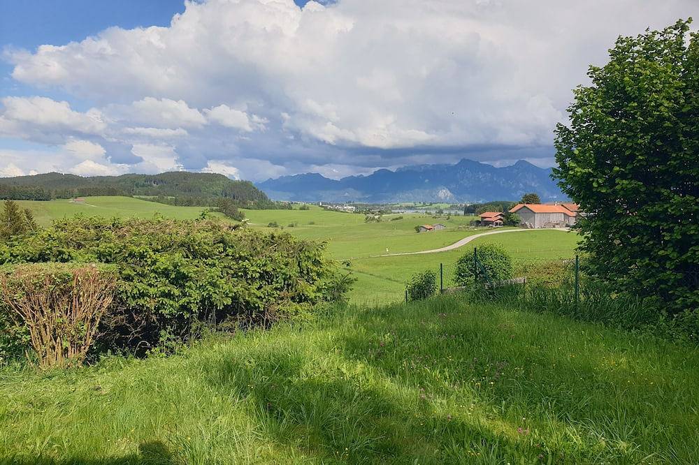 Ganze Wohnung, Landhaus Münz, ruhige Ferienwohnung nahe Hopfen am See bei Füssen in Hopferau, Bayerisch Schwaben