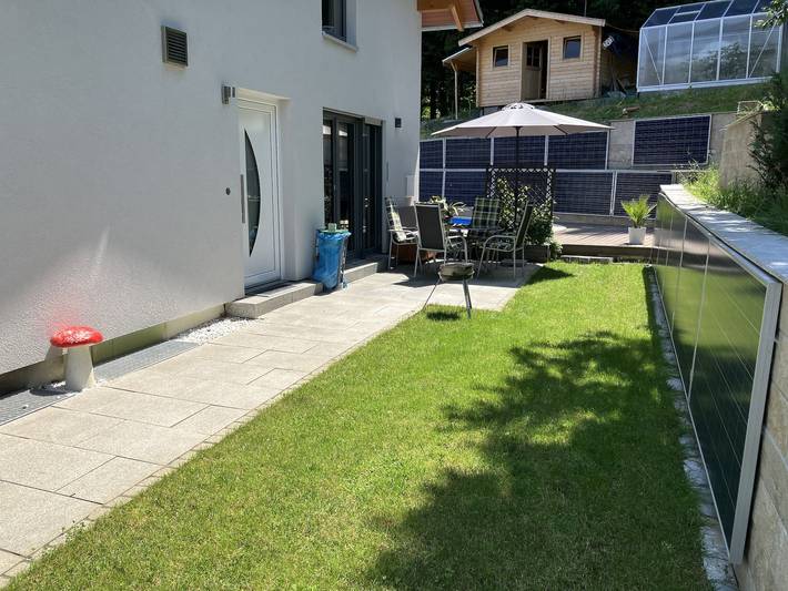 Ganze Ferienwohnung, Moderne Ferienwohnung am Wald - Ferienwohnung mit Pool in Siegsdorf, Bayerische Alpen