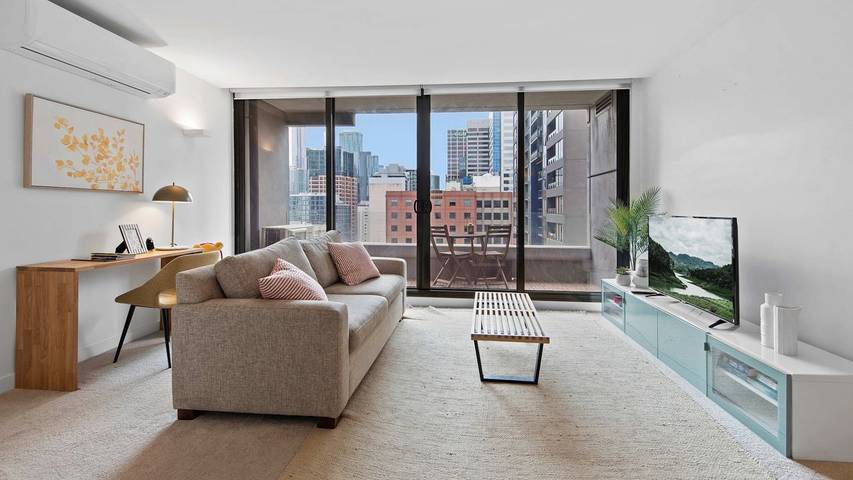 Holiday apartment for 2 people, with pool and balcony/terrace as well as sauna in Melbourne