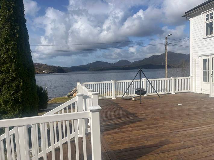Feriehus for 12 personer, med Terrasse og Hage i Vestland