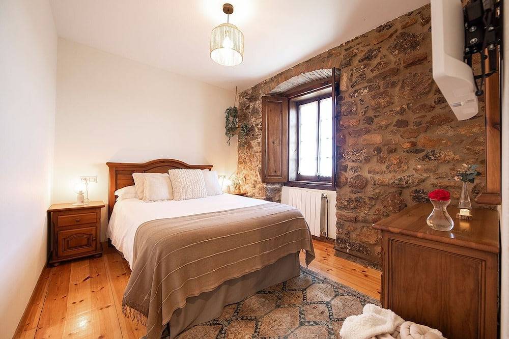 Casa Rural Selmo in the Heart of Asturias in Carreño, Costa Verde (Spain)