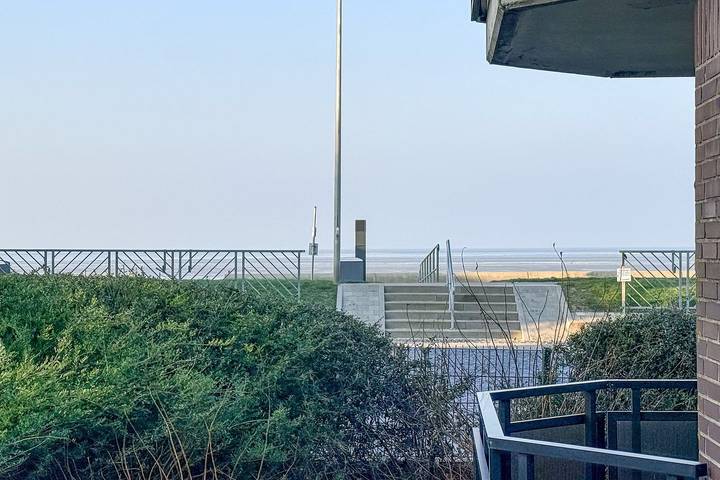 Apartamento inteiro, Residenz Meeresbrandung – Ferienwohnung 13 (Rm13) | Mit Strandkorb am Strand in Duhnen, Cuxhaven