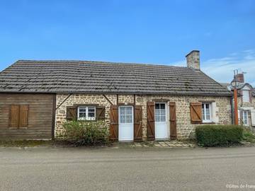Gîte pour 4 personnes, avec jardin à Rabodanges