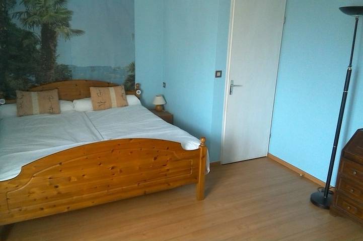 Location de vacances pour 2 personnes, avec jardin et terrasse à Poissy - 2