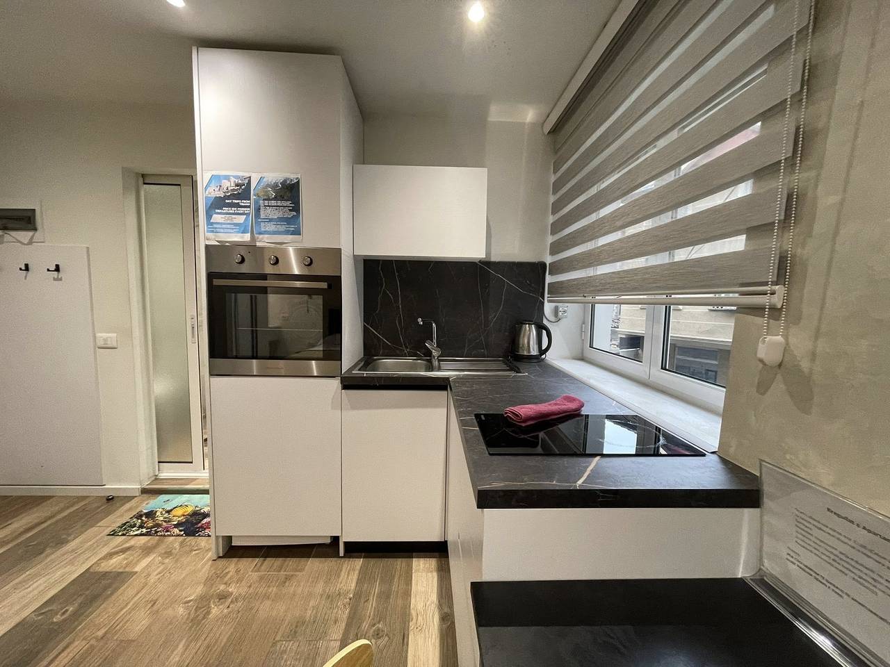 Entire studio, Le petite Central Studio Apartment 1 in Tiranë, Albania