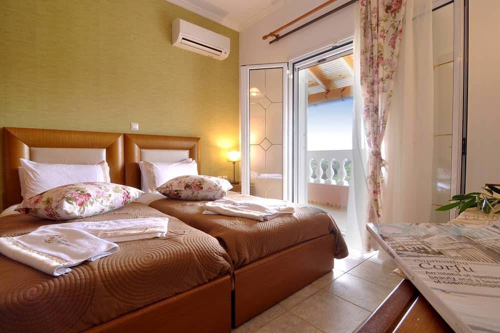 Angela Pool Maisonette Agios Georgios in Agios Georgios, Korfu