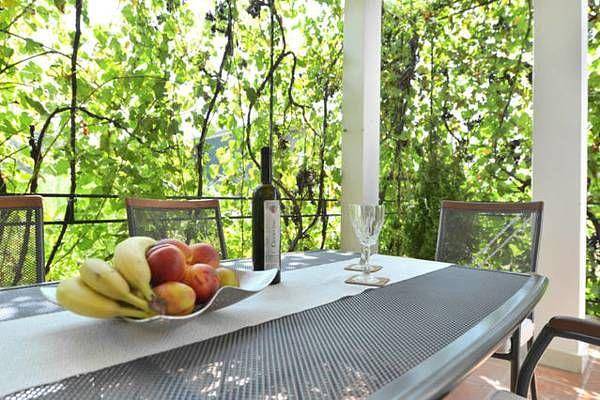 Ganze Ferienwohnung, Wohnung "Lorenzo" mit Terrasse in Trogir, Split-Dalmatien