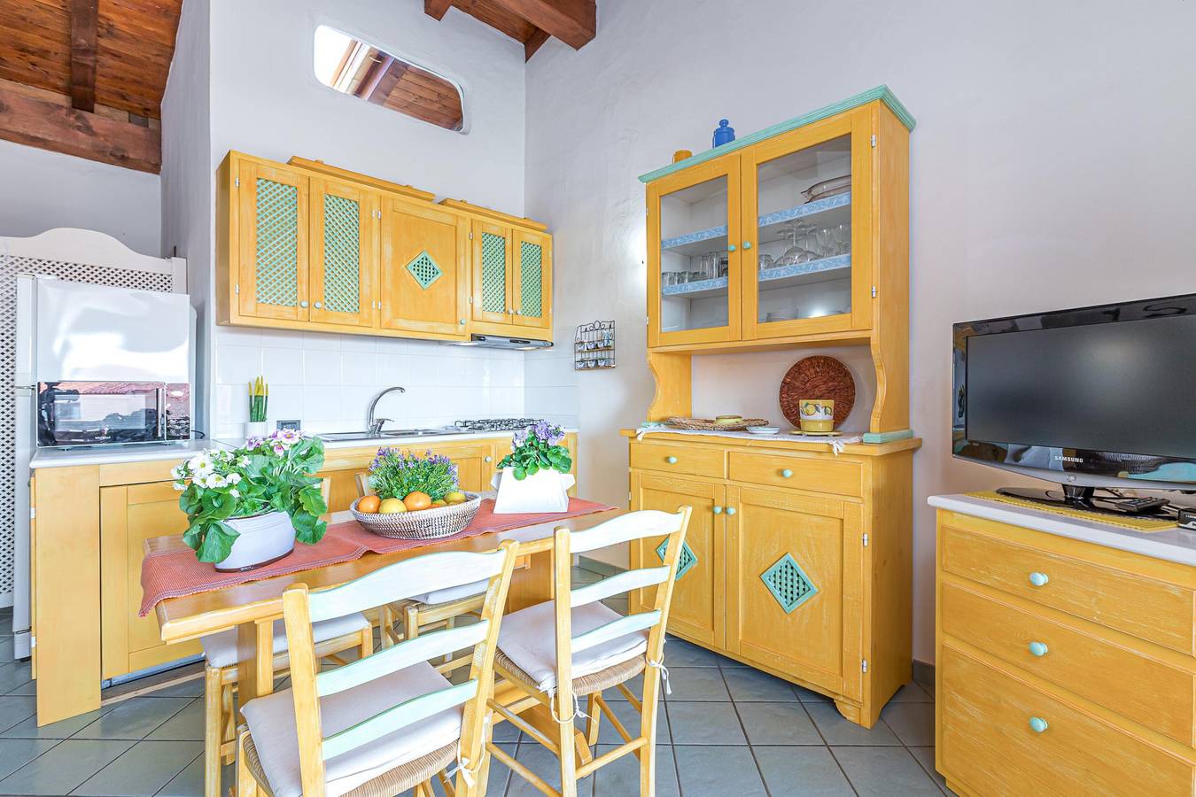 Appartamento intero, Casa Pitti 200m From The Beach in Baia Caddinas, Golfo Aranci