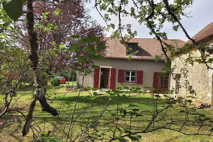 Location de vacances pour 7 personnes, avec jardin à Loupiac (Lot)