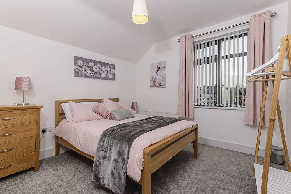 Geräumiges Luxushaus. In der Nähe der Stadt. Firmen willkommen. Neue Off-Peak-Preise in Belfast, Grafschaft Down