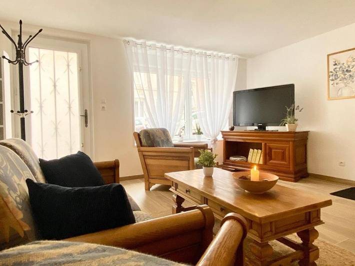 Gîte pour 8 personnes, avec jardin et vue à Licques