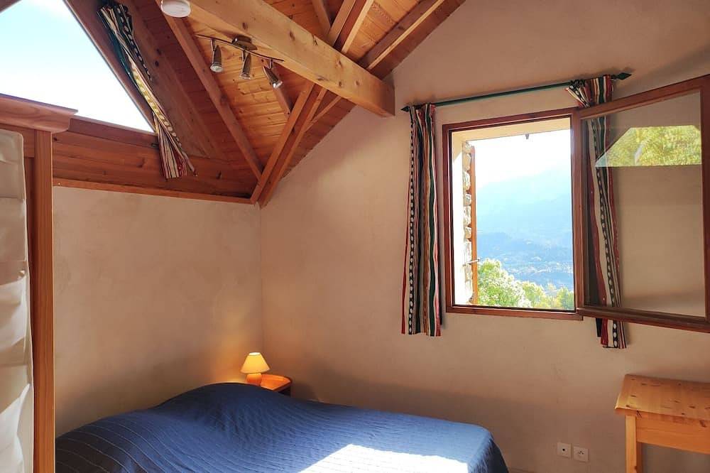 Chalet 5 bd/12 p. Hautes-Alpes, lake, ski, mountain, sauna and wood fire in Puy-Sanières, Parc national des Écrins