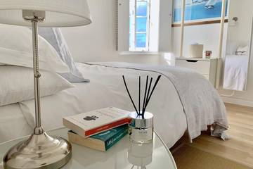 Holiday Home for 8 People in Padstow, Cornwall, Photo 1