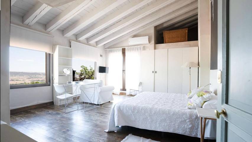 Casa rural para 15 personas, con terraza además de piscina y vistas, Se admiten mascotas en Provincia de Guadalajara - 2