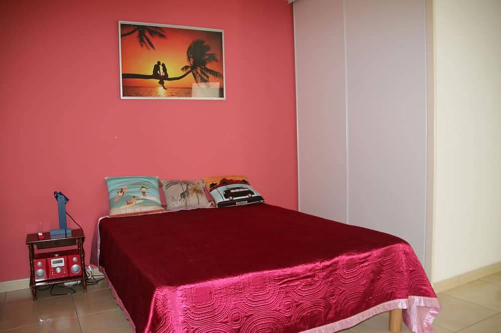 Ganze Wohnung, Studio 5 minutes from Biarritz in Arbonne, Bayonne und Umgebung