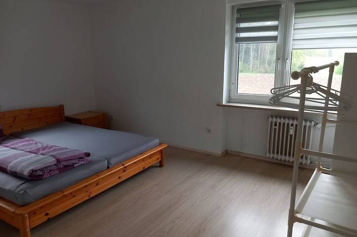 Ganze Wohnung, Ferienwohnung am Waldrand (140qm) mit Balkon und Garten in Bechhofen, Fränkisches Seenland