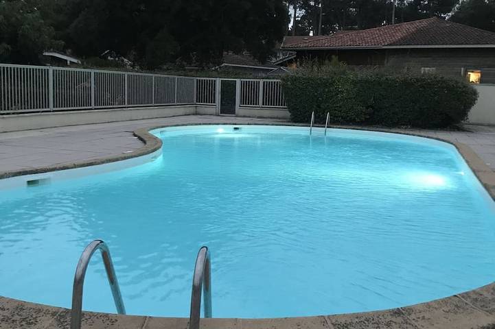 Gîte pour 5 personnes, avec piscine et terrasse dans Office De Tourisme De Moliets Et Maa