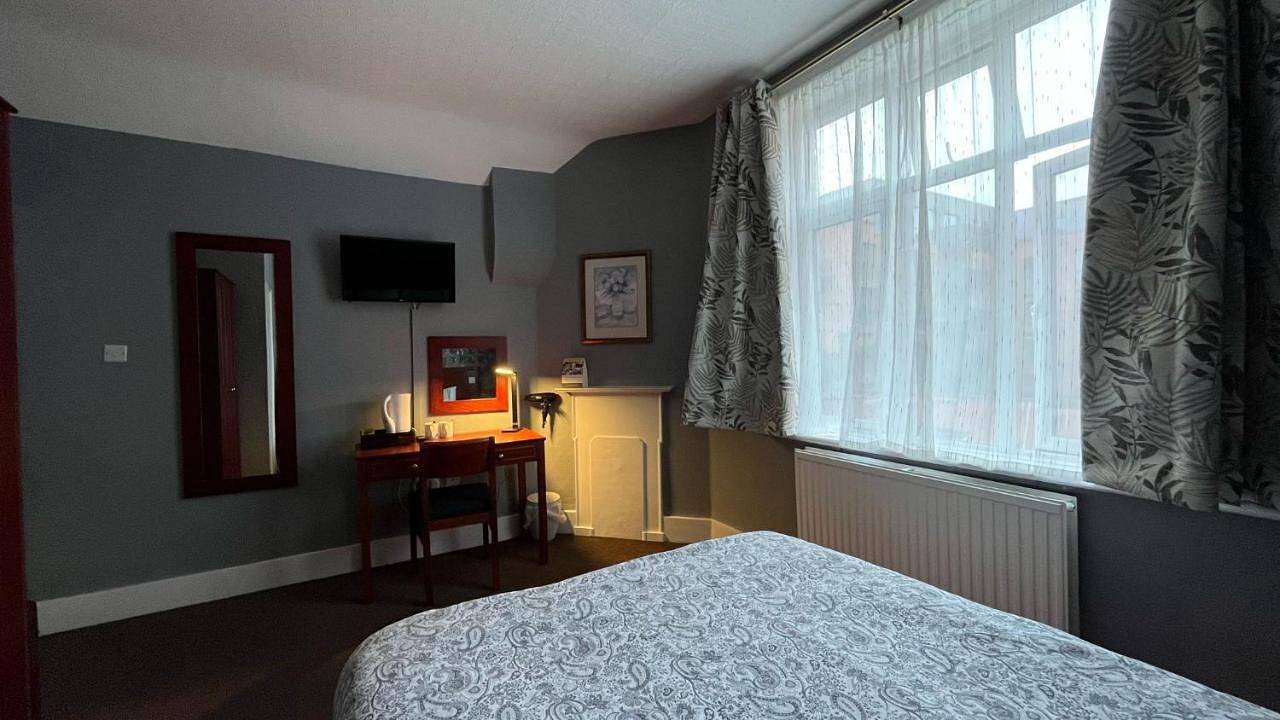 Charlotte Guest House in Camden, London