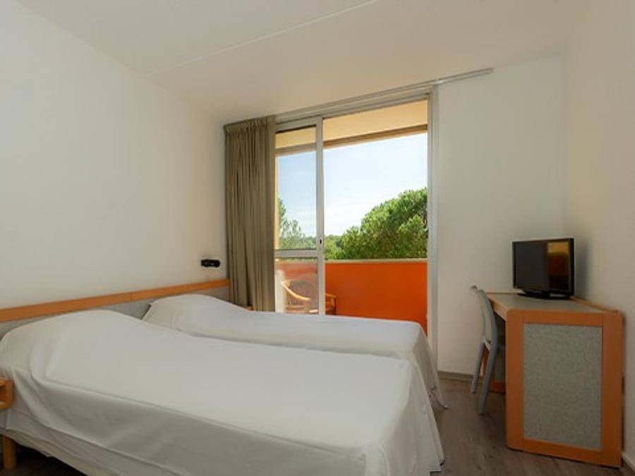 Camping Domaine de Chaussy - Zimmer 2 personen - Zimmer | 2 Pers. | Erhöhte Terrasse | Tv in Lagorce, Ardèche