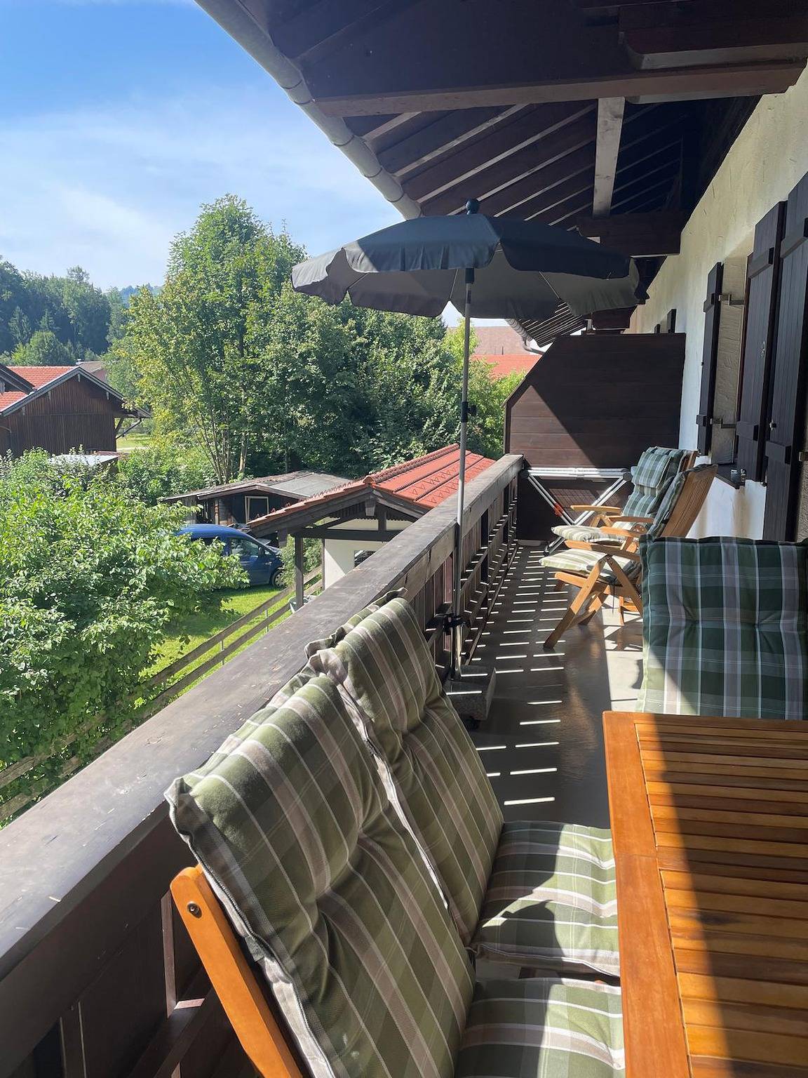 Ganze Ferienwohnung, Ferienwohnung Bergblick - Ferienwohnung bis 4 Personen, 58qm, Schlafzimmer, Wohnzimmer, Küche, Dusche/Wc, Balkon, Wlan in Marquartstein, Bayerische Alpen