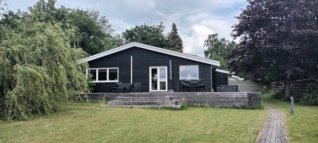 Gut gelegenes modernes Ferienhaus in Northsealand in Ølsted, Hovedstaden
