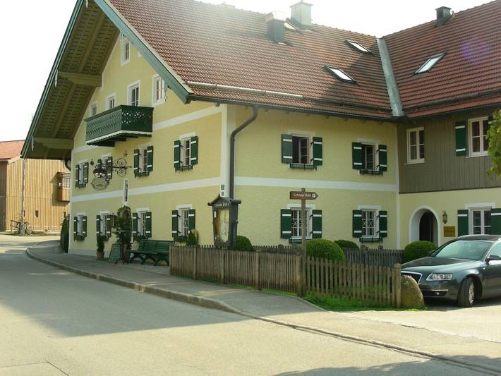 Ferienwohnung für 3 Personen, mit Terrasse und Garten in Piding