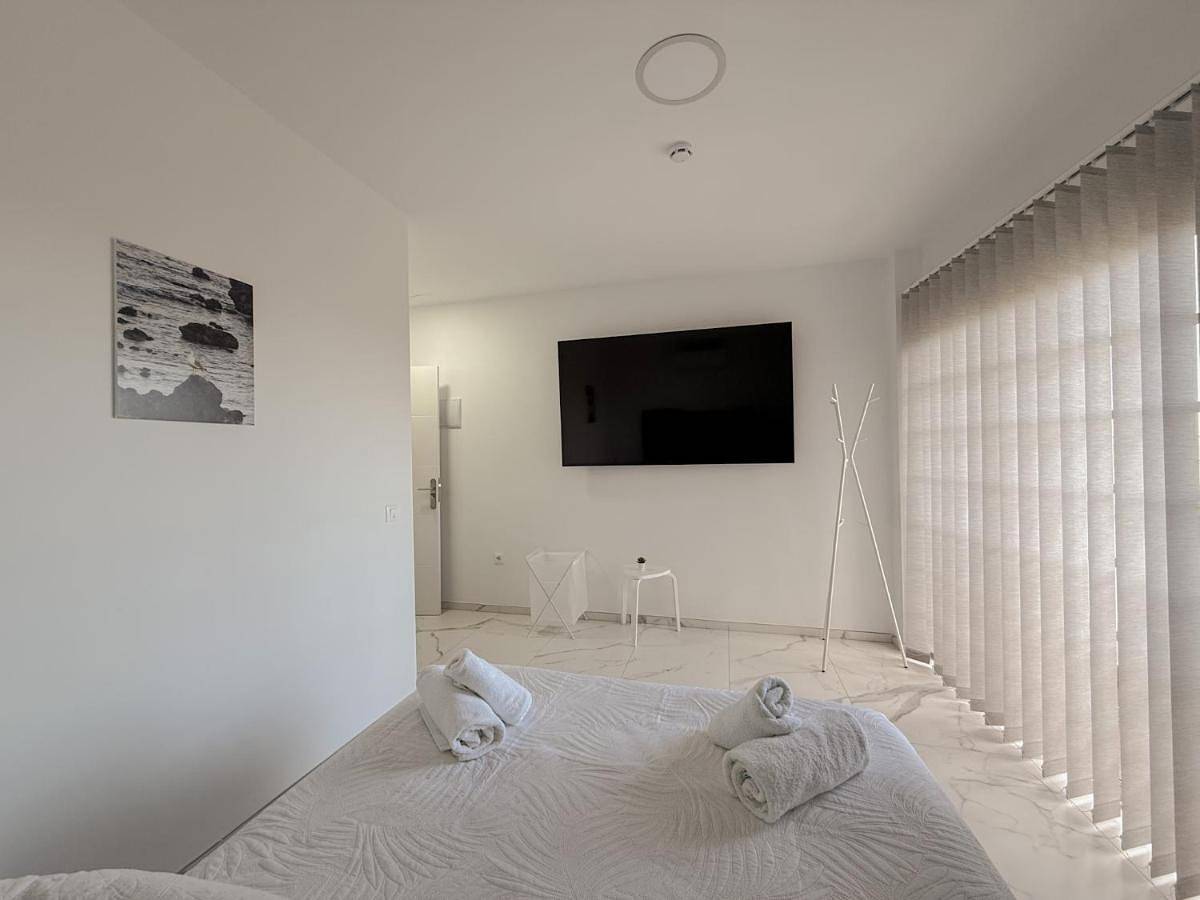 Double Room with Private Bathroom in Alcalá, Guía de Isora