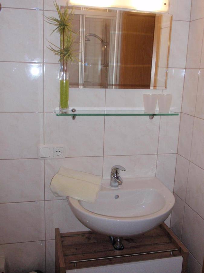 Ganze Wohnung, One-Bedroom Apartment 4 in Weyregg am Attersee, Bezirk Vöcklabruck