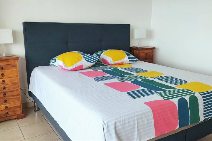Apartamento entero, Panoramic Sea View and Beaches on Foot in Six-Fours-les-Plages, Costa mediterránea (Francia)