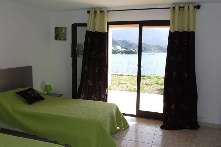 Location de vacances pour 8 personnes, avec balcon et jardin dans Plage de Tiuccia - 3