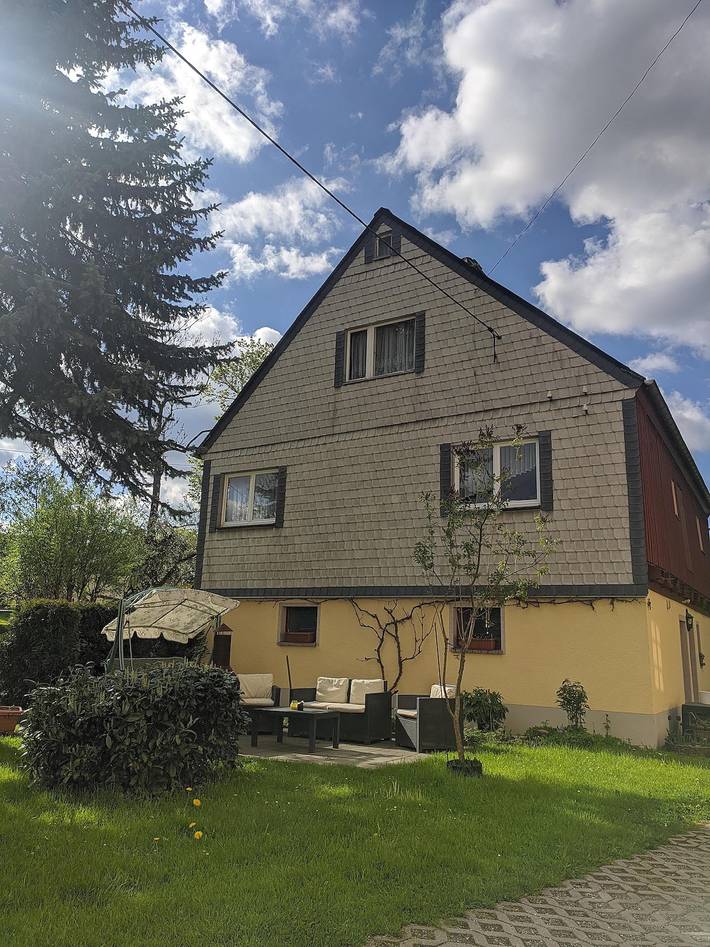 Ferienhaus für 7 Personen, mit Terrasse und Garten