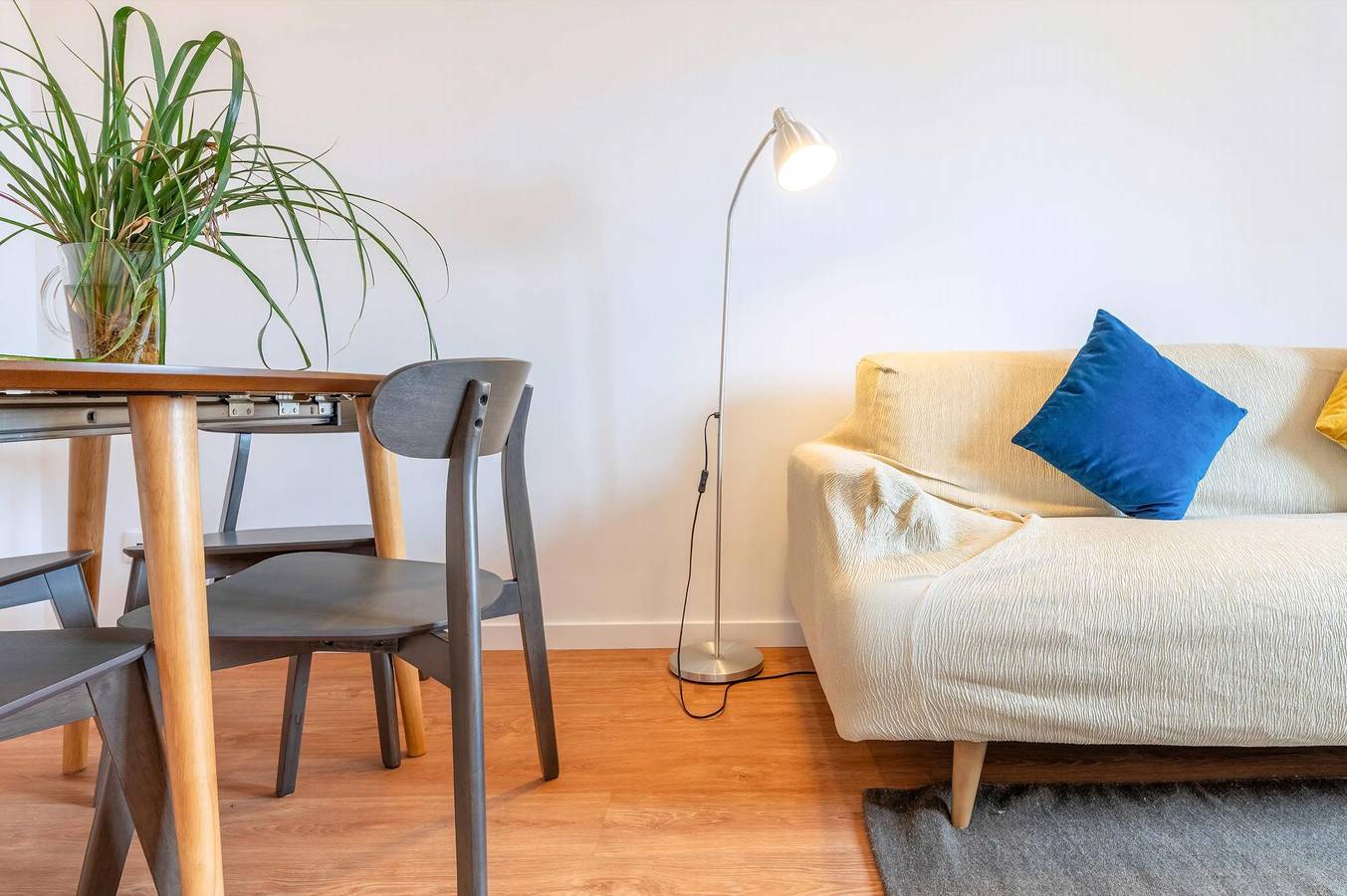 Apartamento inteiro, Guestready - Bright Escape near Santa Apolónia in São João (Lisbon), Lisboa