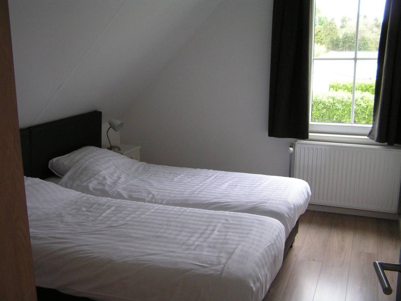 Ruime 10-persoonsvilla op rustig vakantiepark (nr. 722) in Baarle-Nassau, Noord-Brabant