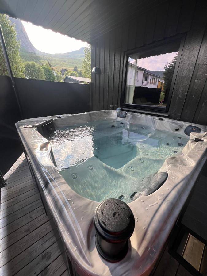 Ferienhaus für 6 Personen, mit Garten und Ausblick in Senja - 3