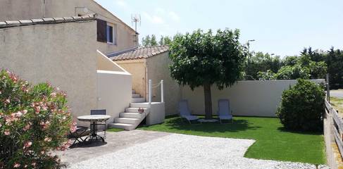 Gîte pour 2 personnes, avec jardin à Vendres