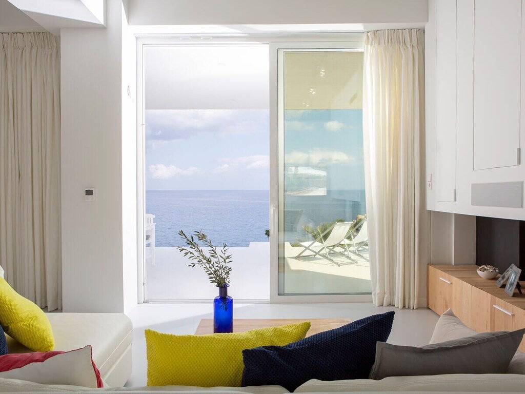Kuro Beach House in Achlia, Lasithi