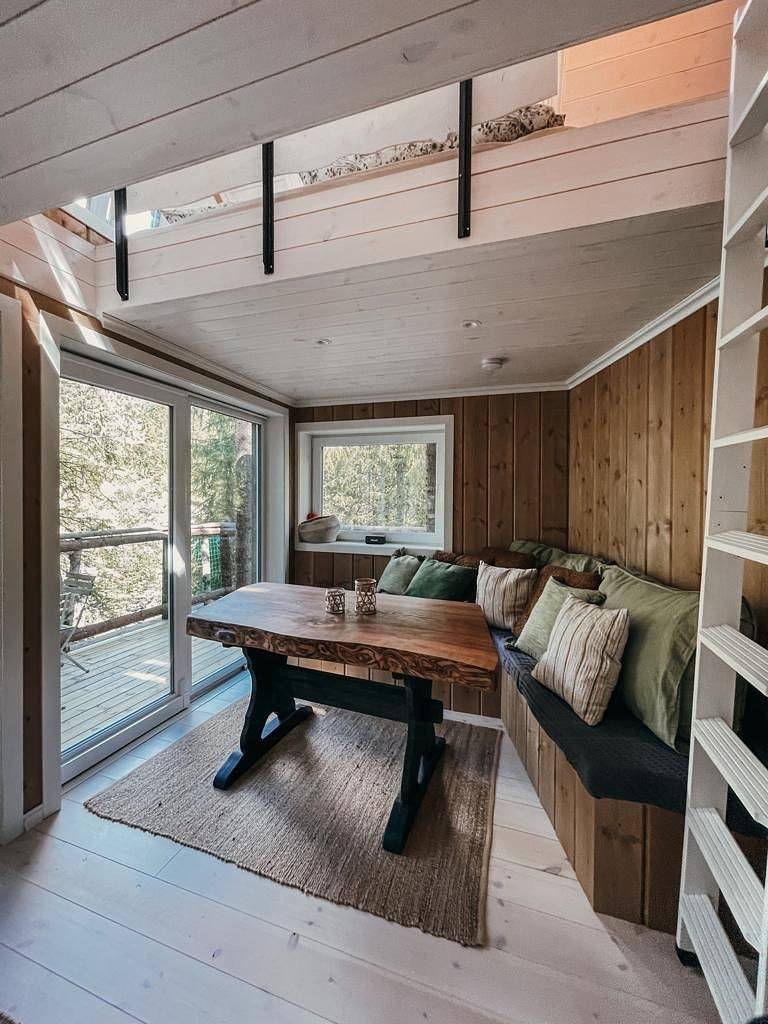 Einzigartige Baumkronenhütte im Wald in Lårdal in Tokke