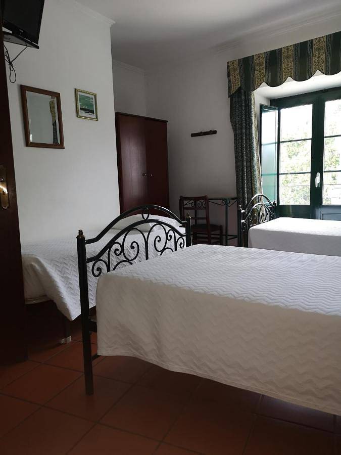 Hôtel pour 3 personnes, avec vue et balcon à Moura - 2