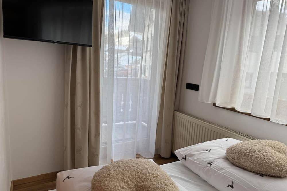 Zimmer 6 - Pension Embacher Gmbh & Co Kg in Viehhofen, Pinzgau