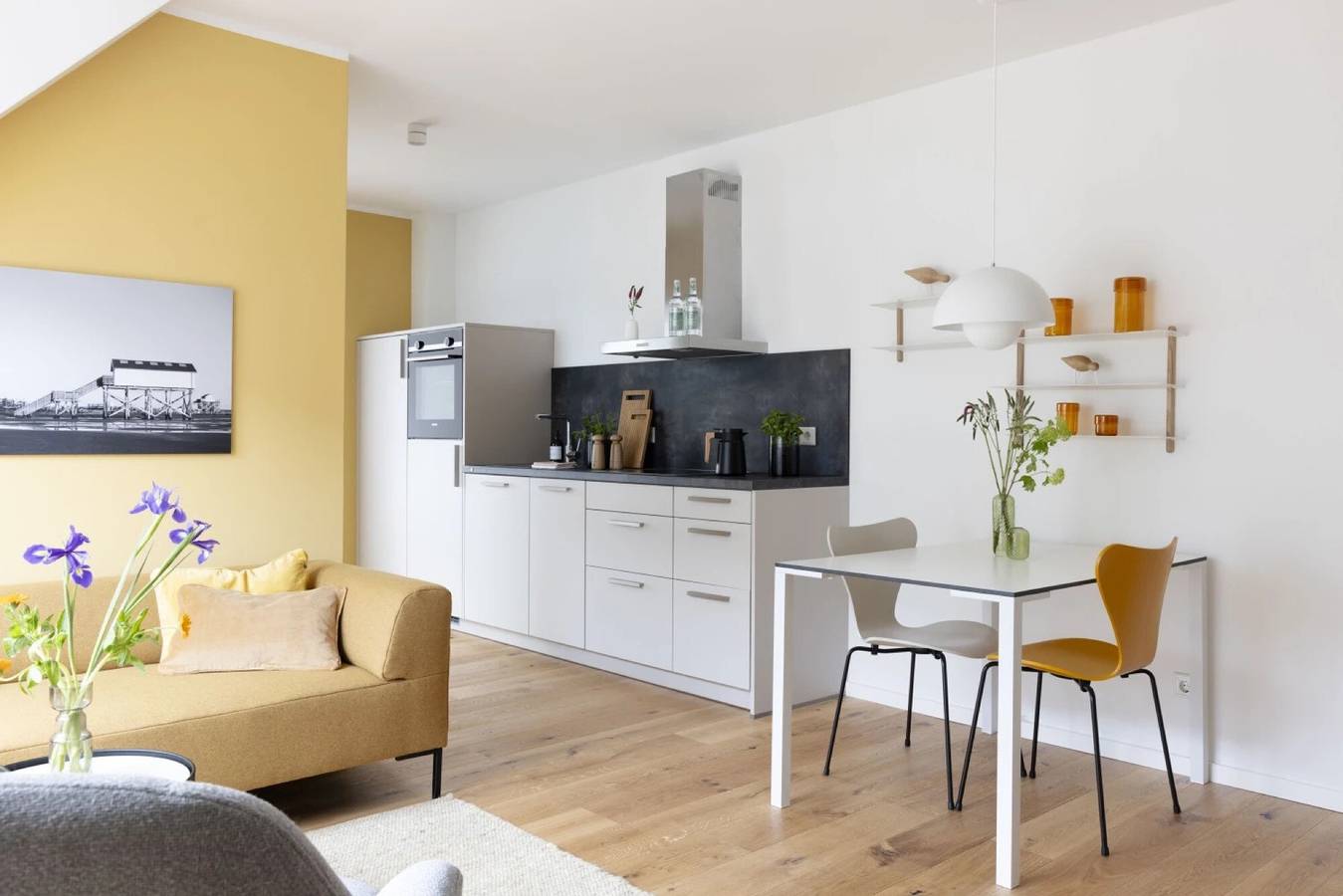 Entire apartment, Apartment 'Strandroggen' with Balcony and Wi-Fi in St. Peter-Bad, St. Peter-Ording