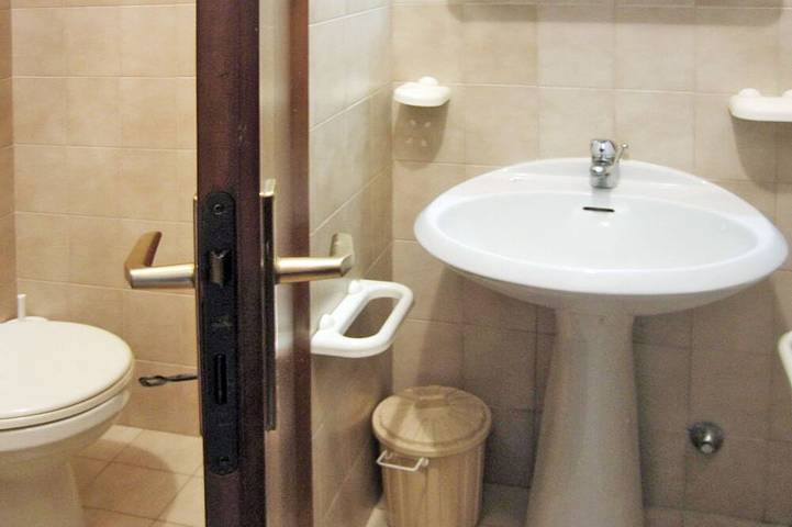 Entire apartment, Sole del Garda in Lazise, Garda Mountains