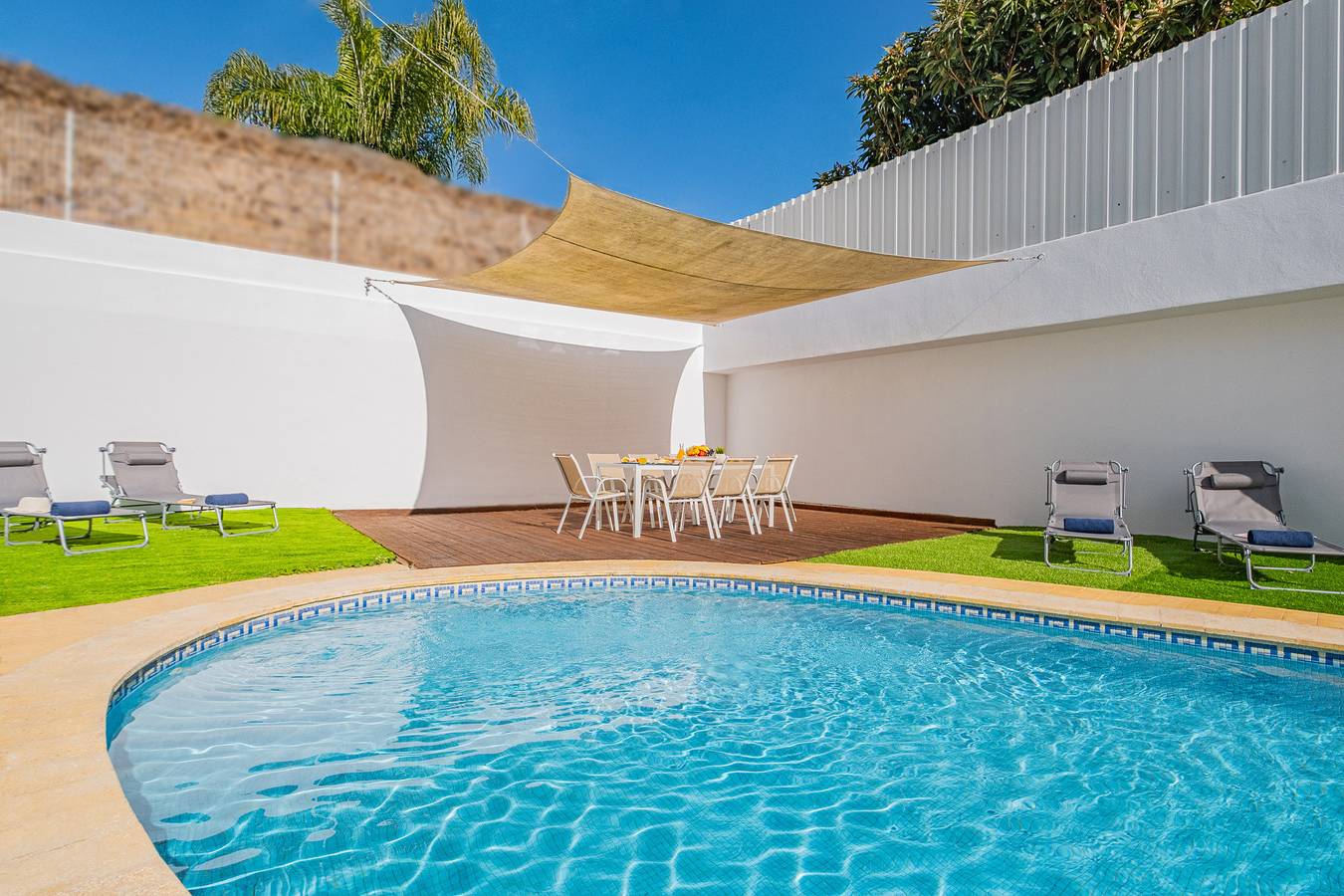 Villa für 12 Personen mit Balkon in Armação de Pêra (costa), Faro Distrikt