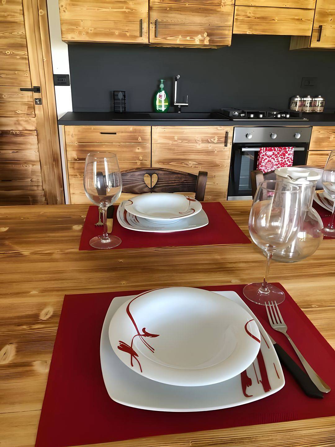 Appartement entier, Bergoase Garden Holiday Apartment Poira Vero in Mello, Alpes de la Bernina