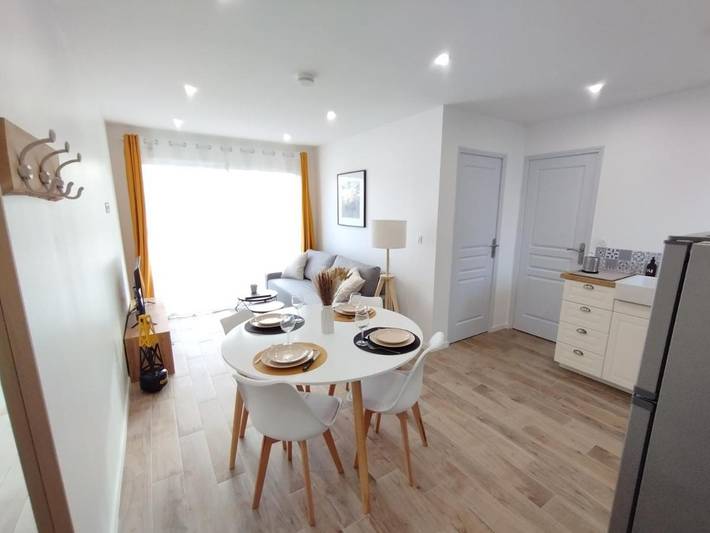 Gîte pour 4 personnes, avec Terrasse ainsi que Jardin et Vue à Elven