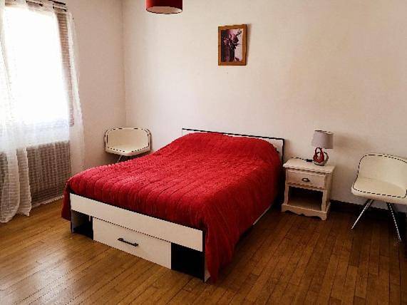 Location de vacances pour 6 personnes, avec Balcon ainsi que Terrasse et Jardin dans Juzet-d'Izaut