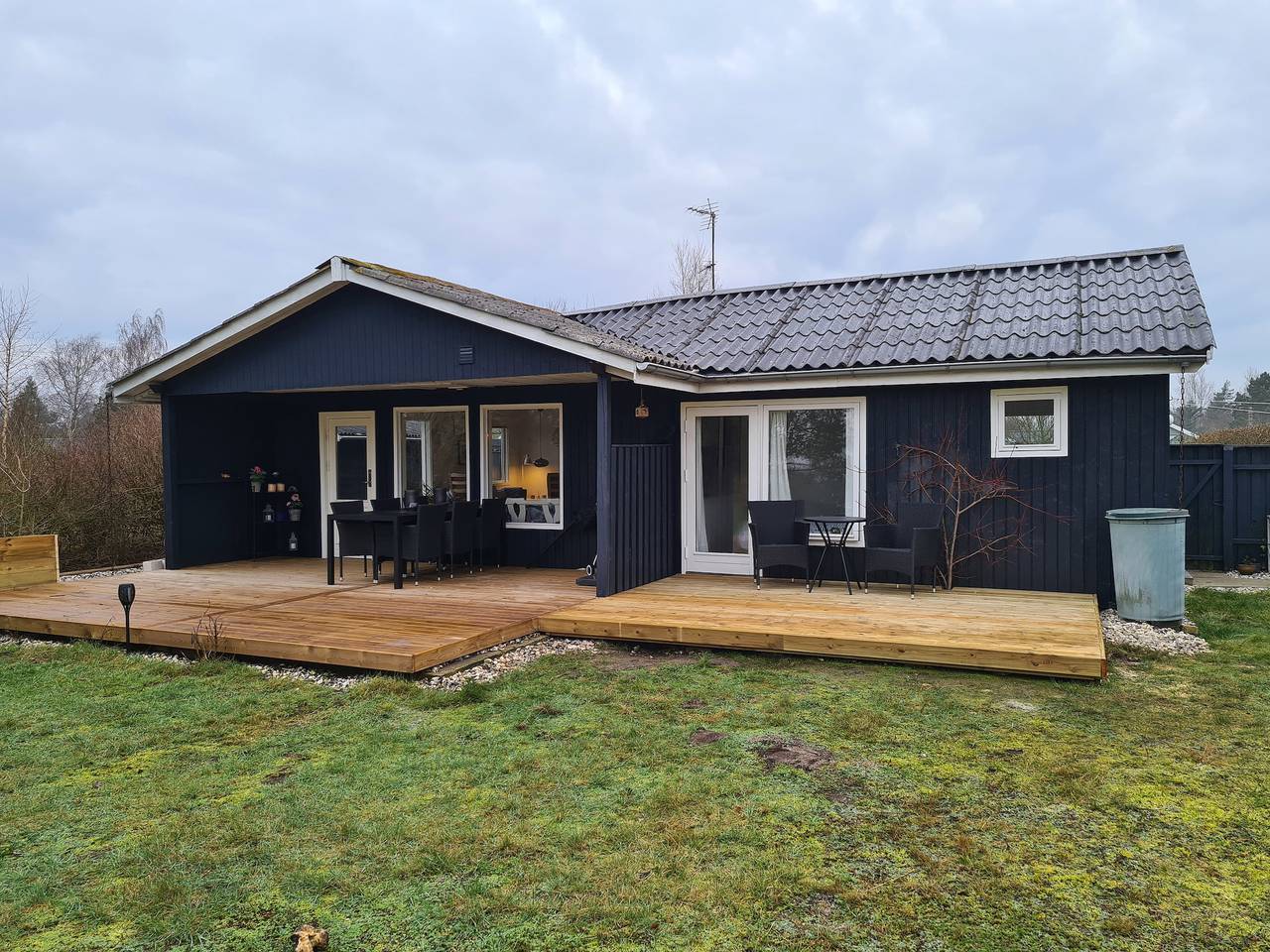 Sommerhus fuld af hygge og feriestemning in Rødby, Svenske Østersøen