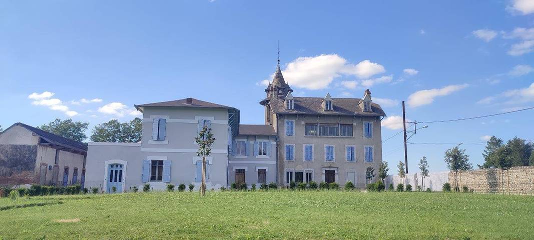 Gîte pour 6 personnes, avec terrasse, animaux acceptés dans Arcizac-Adour