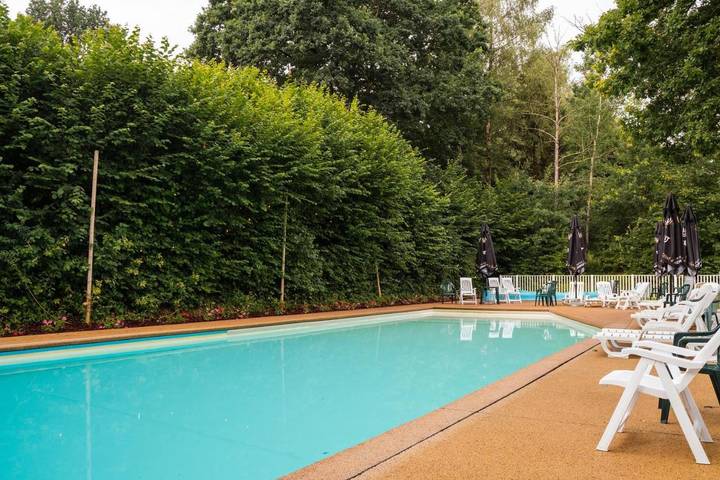 Camping pour 6 personnes, avec Bassin pour enfant et Piscine